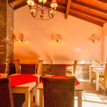 O Cantinho Da Mariazinha Bed & Breakfast *