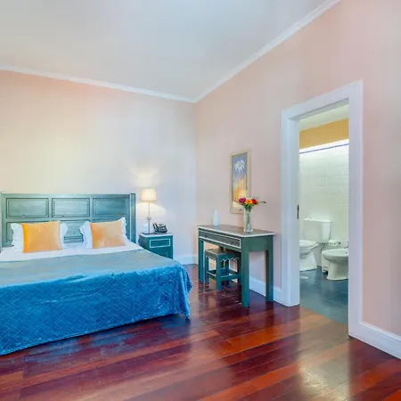O Cantinho Da Mariazinha By Amazing Madeira 3* פונשל